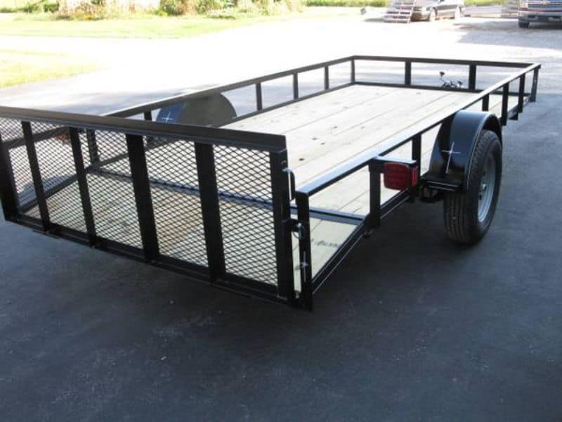 A Guide to the Best Options for Trailer Decking